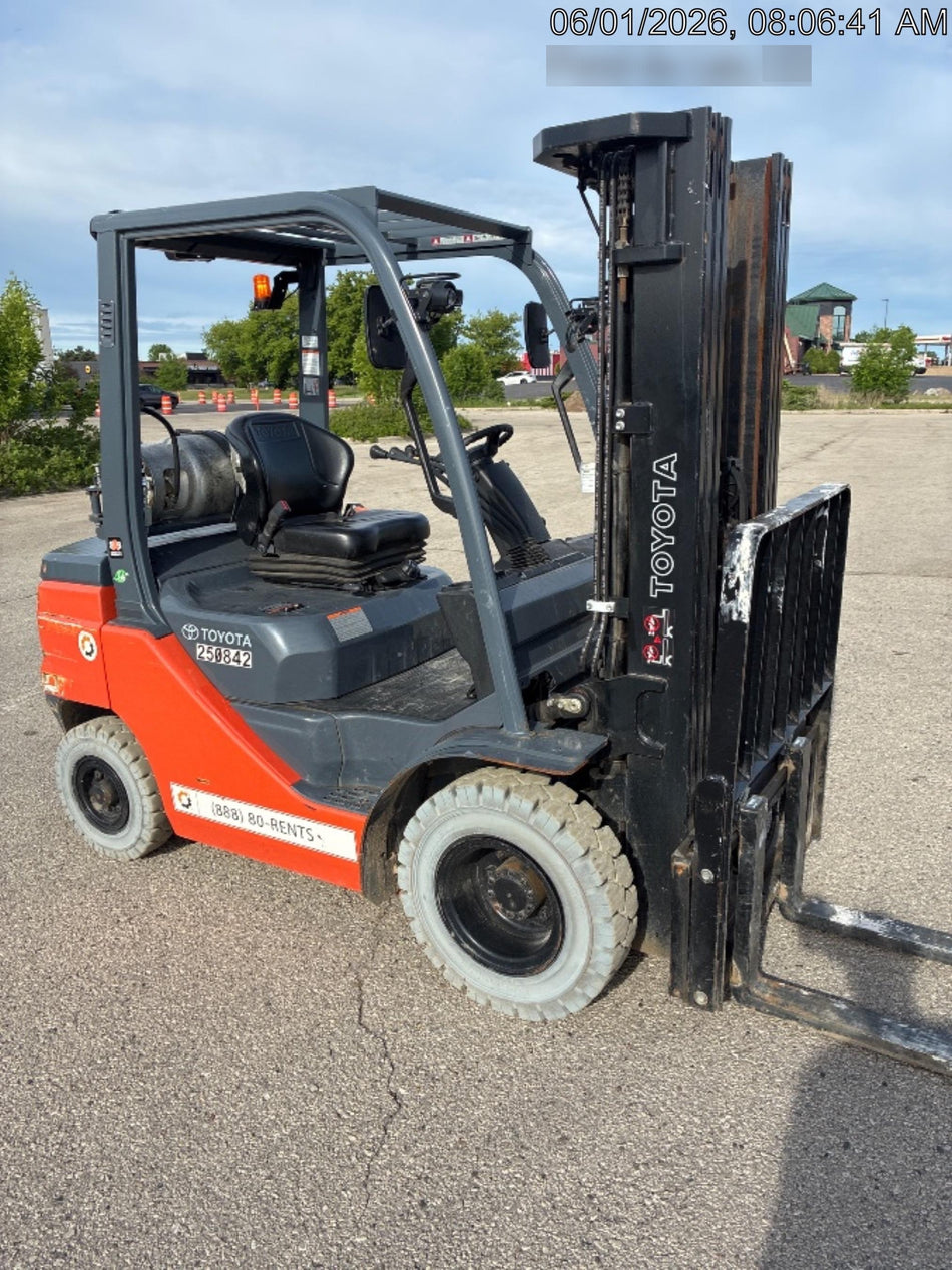 2022 TOYOTA 50-8FGU25