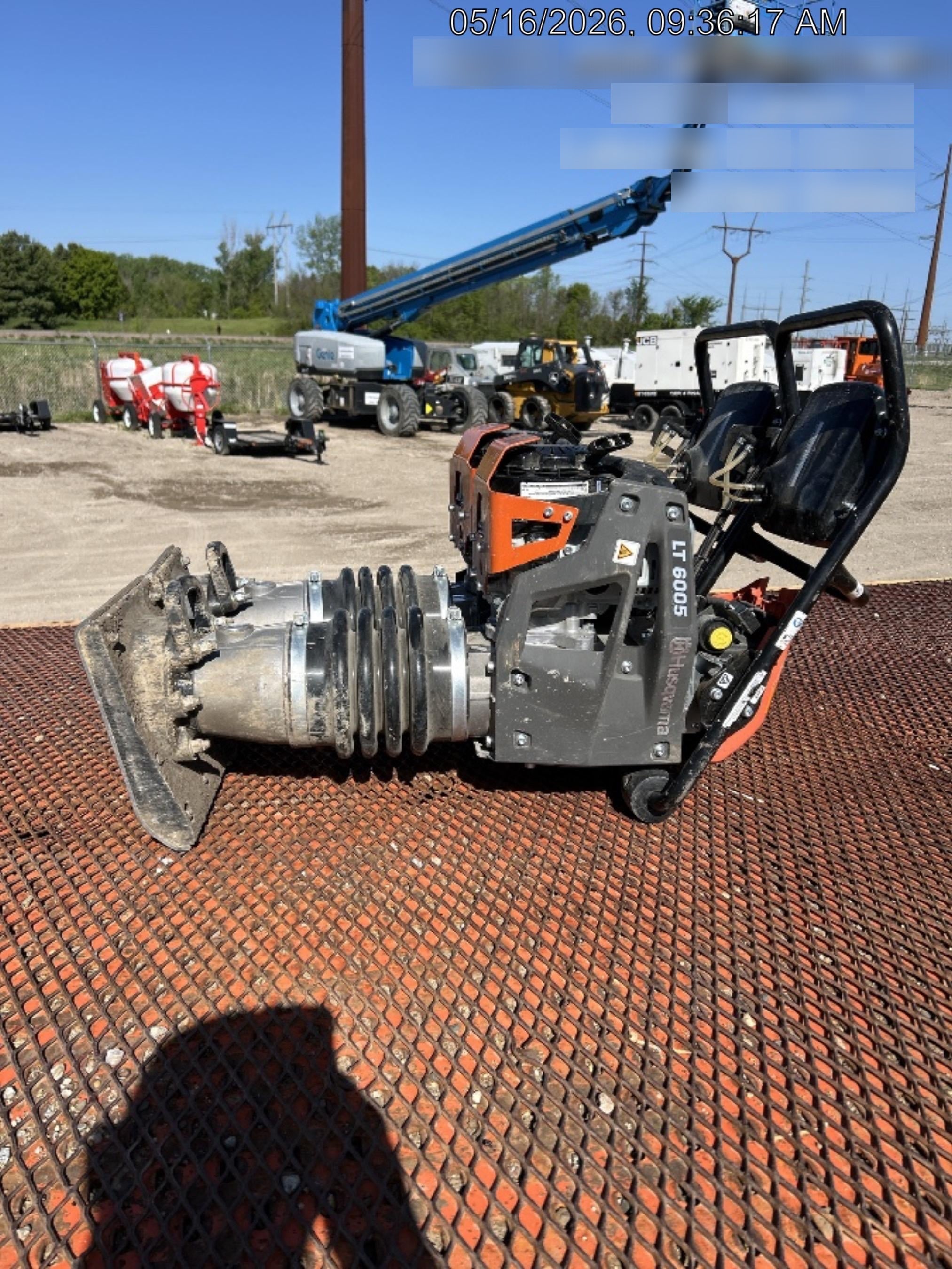 2024 HUSQVARNA LT6005