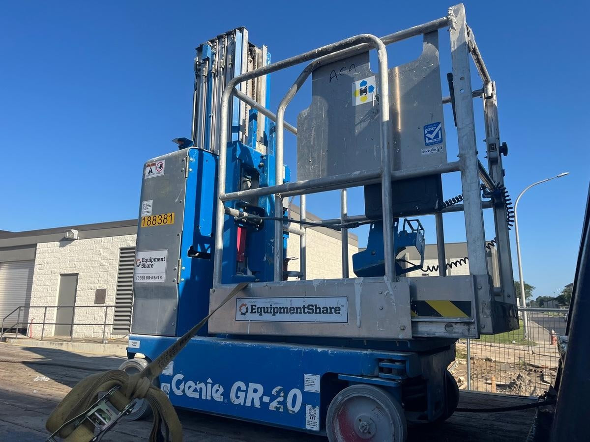 2021 GENIE GR-20