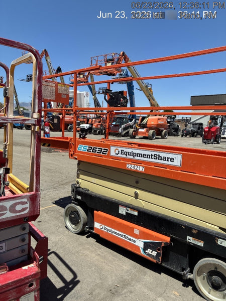 2022 JLG ES2632