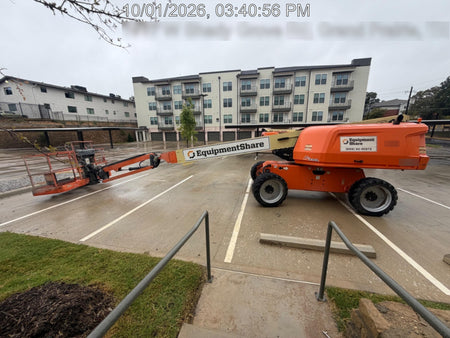 2019 JLG 660SJ
