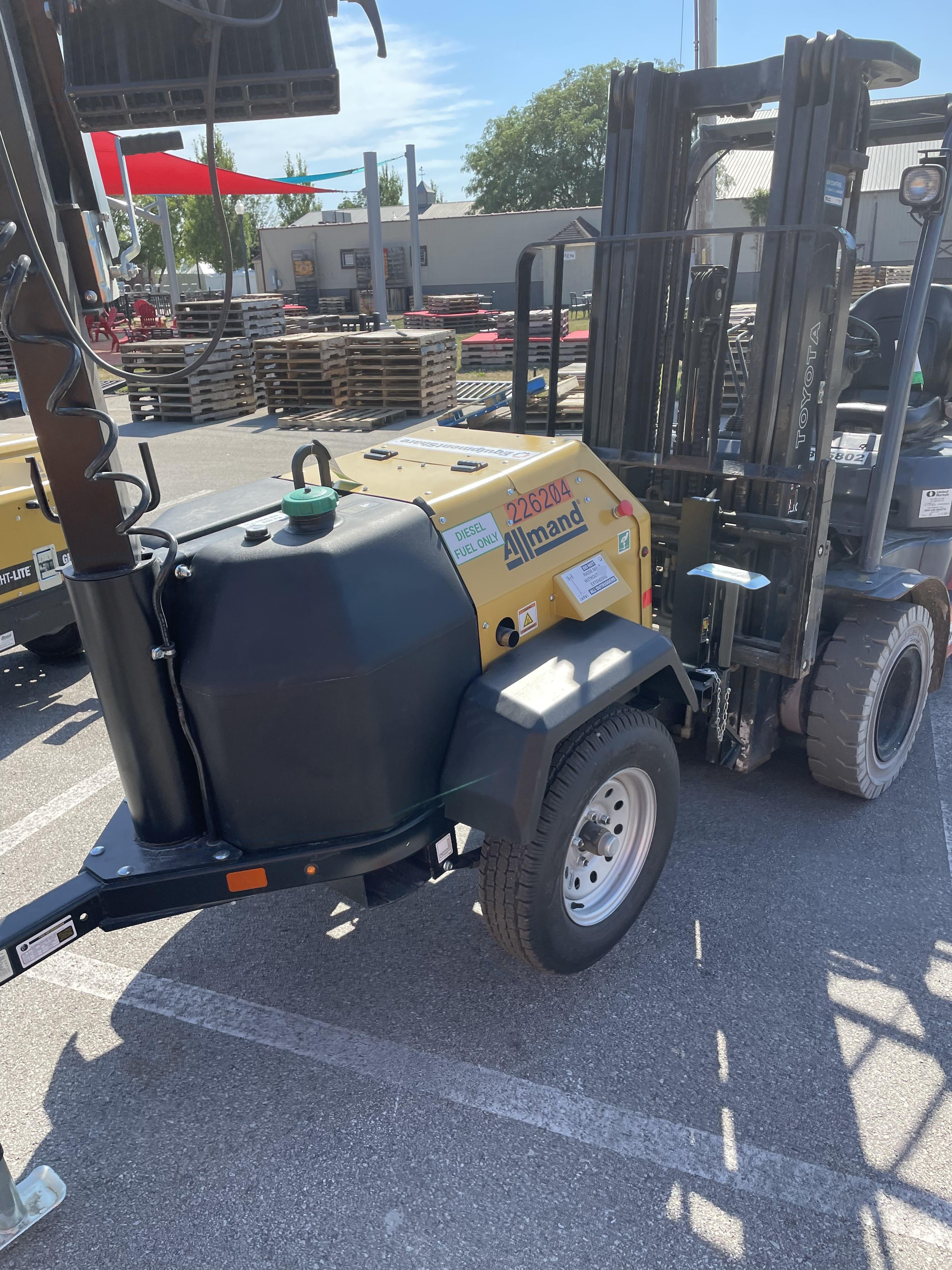 2022 Allmand NLV3GR (4) LED Light Fixture 350W, 23' Vertical Mast, 3kW Prime, Towable, Deep Sea L401, Leveling Jacks, Yanmar T4F 5.8hp
