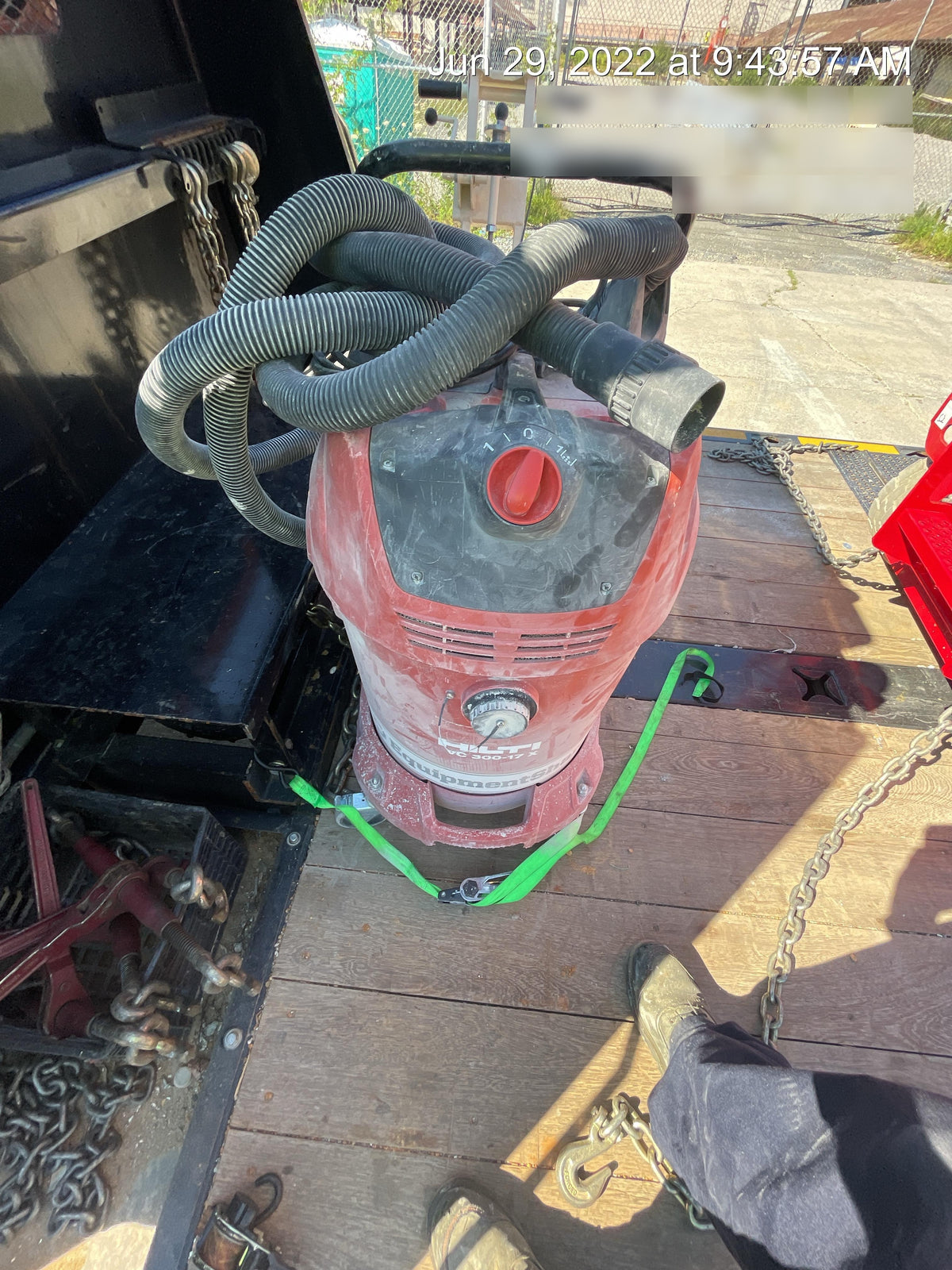 2020 HILTI VC 300-17 X