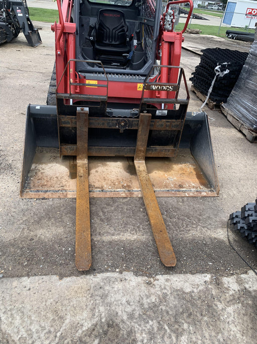 2020 WOODS 48" Pallet Forks - Woods