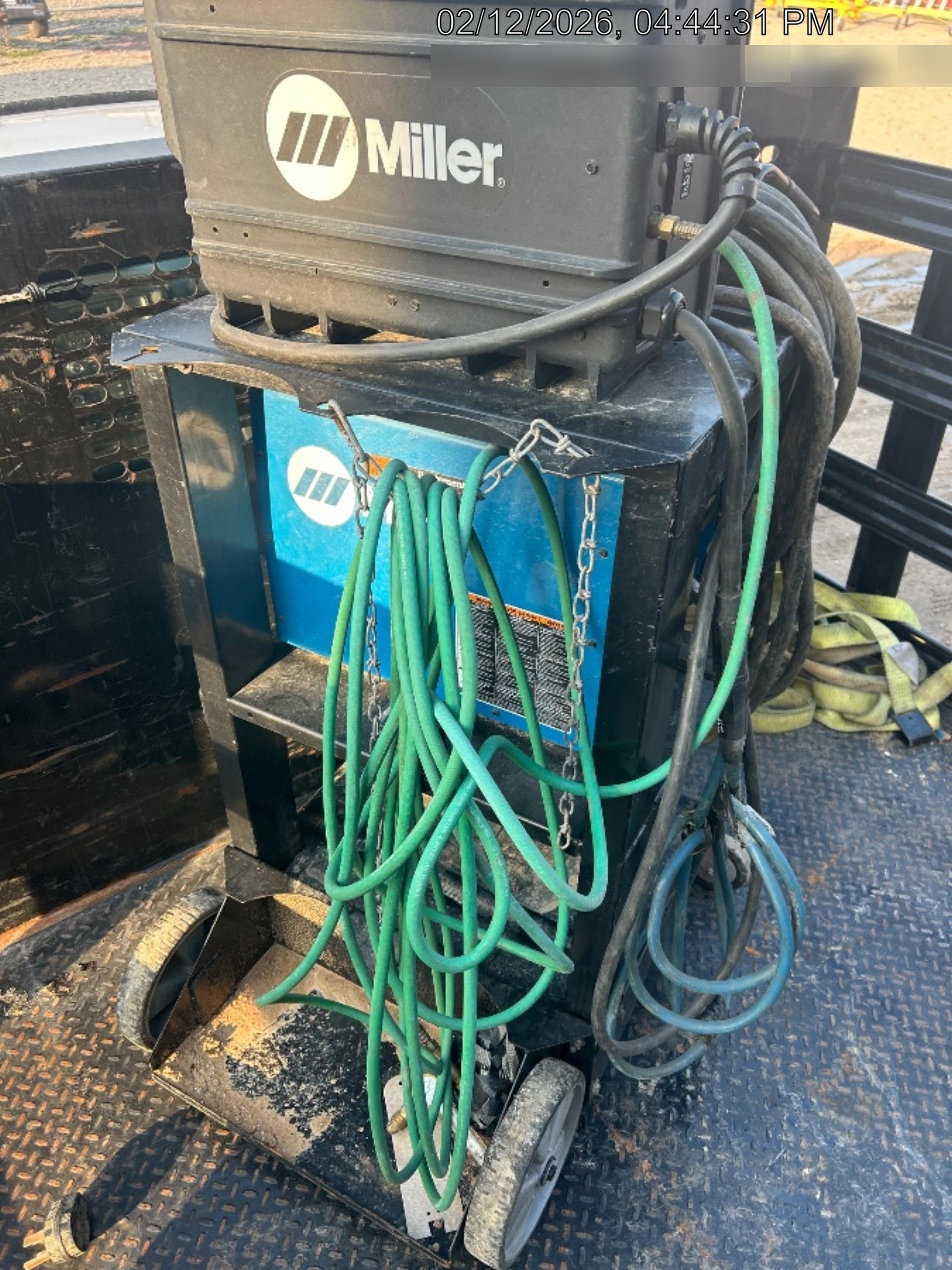 2023 MILLER ELECTRIC XR-AlumaFeed