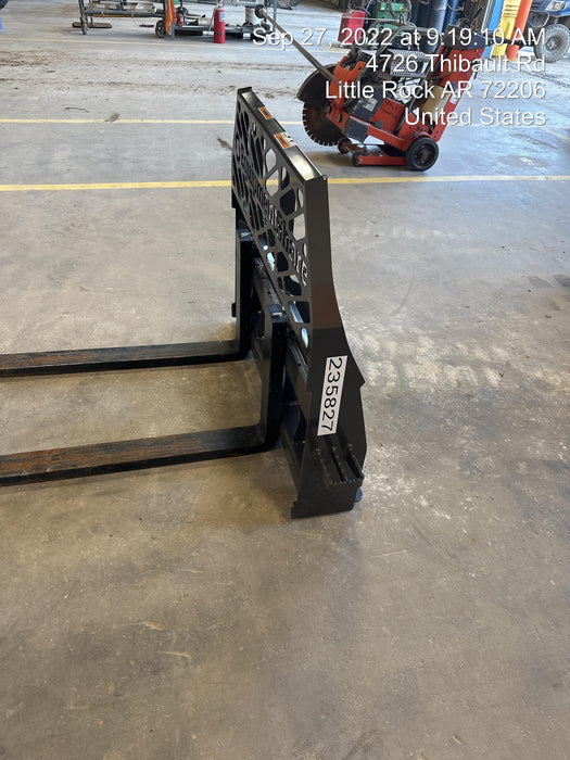 2022 PALADIN 48" Pallet Forks - Paladin