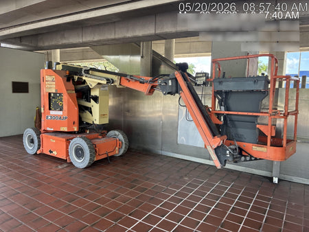 2019 JLG E300AJP