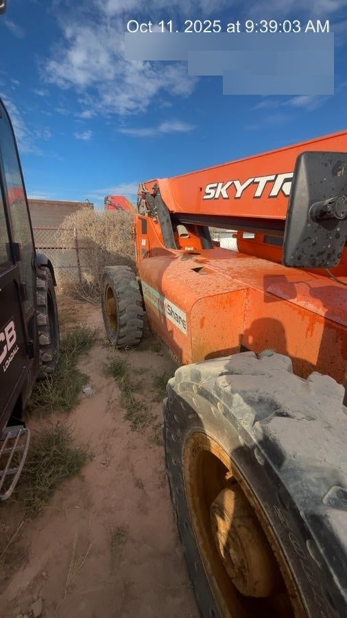 2018 Skytrak 8042 JLG Skytrak 8042, Solid Tires (shipping-Boss), Open ROPS, Beacon and Work Light Package