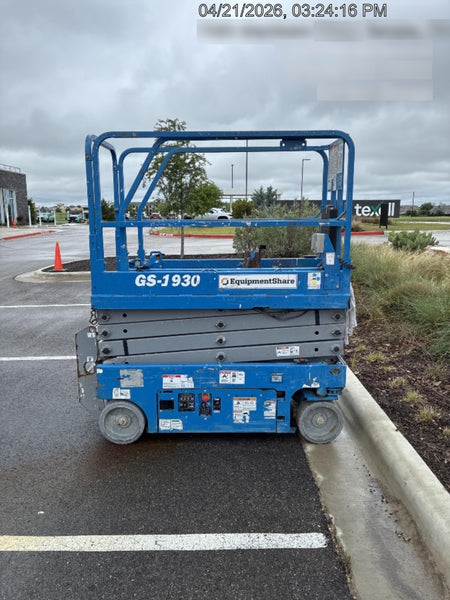 2019 Genie GS-1930 Fixed rails with chain Entry