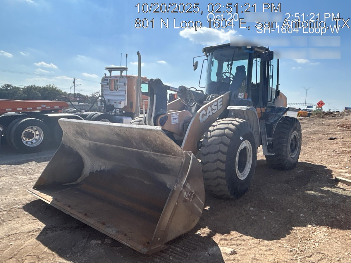 2022 CASE 821G