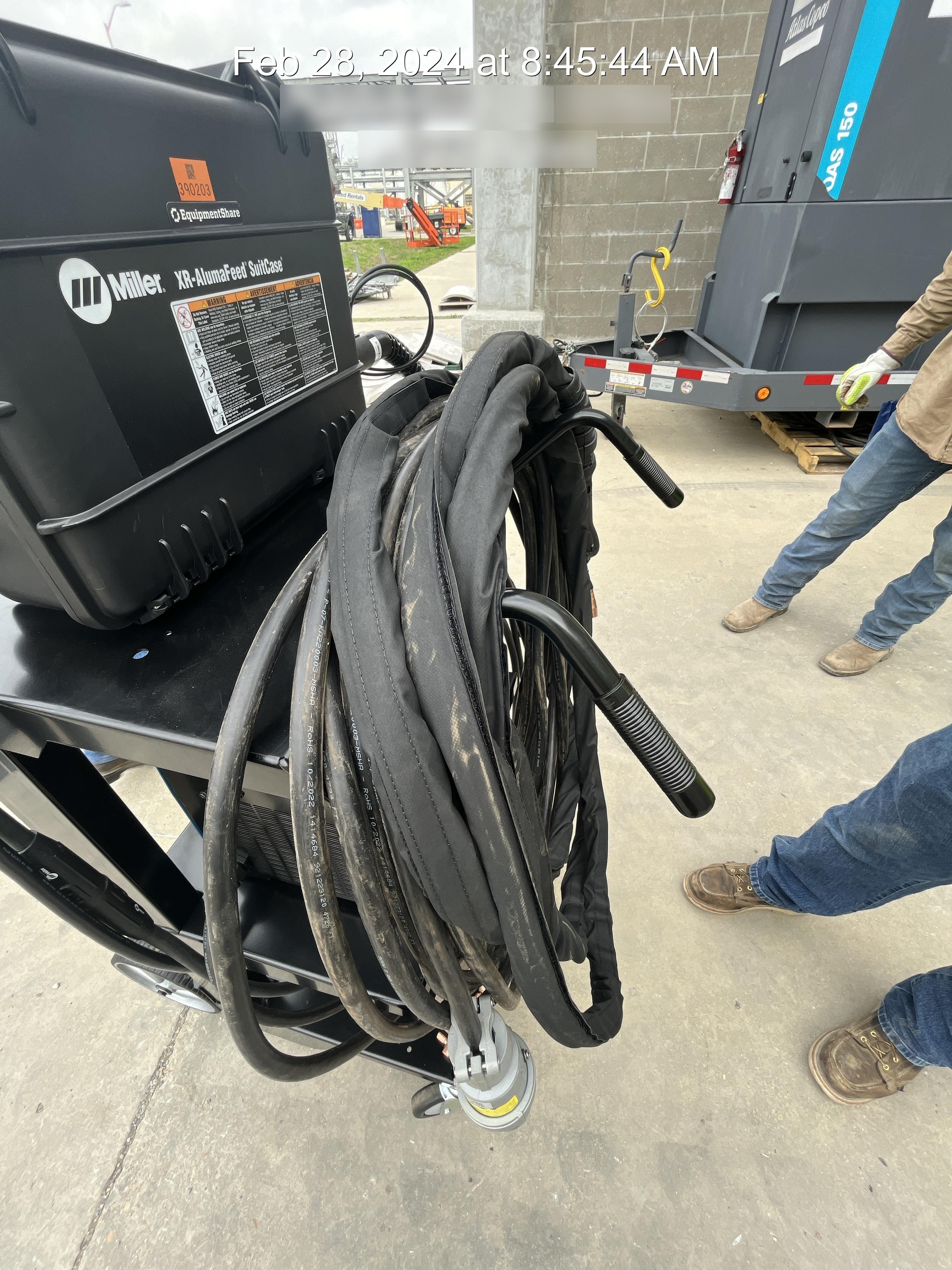 2023 MILLER ELECTRIC XR-AlumaFeed