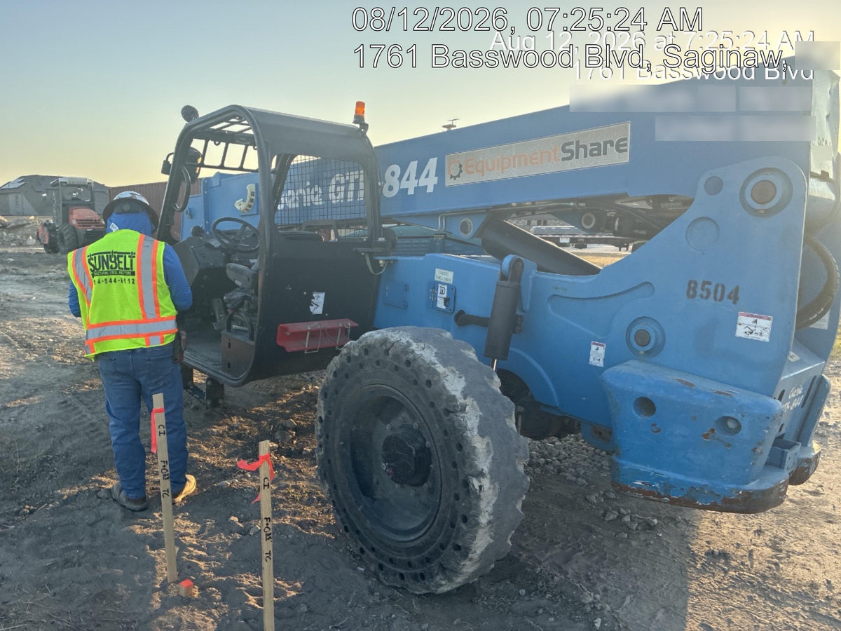 2018 Genie GTH-844 Genie GTH-844D w/Open ROPS, FF Tires, Work Light/Beacon, 60" Carriage and Forks