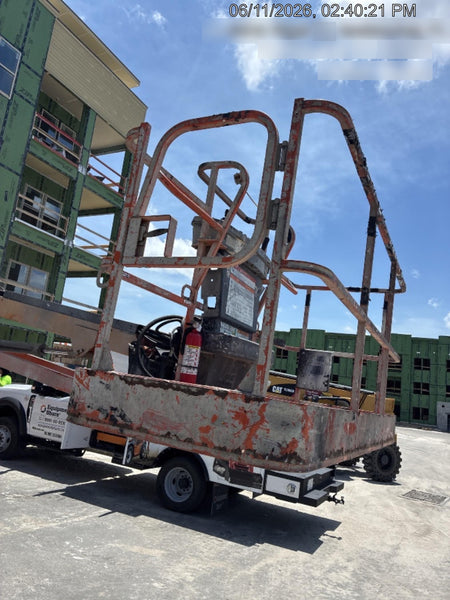 2022 JLG 660SJ