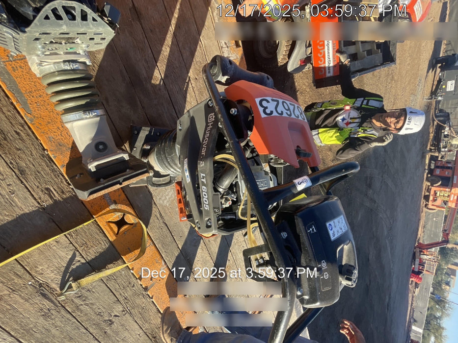 2025 HUSQVARNA LT6005