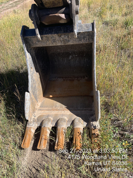 2020 DOOSAN 36" HD Bucket Doosan