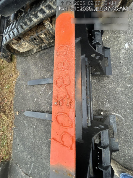2025 ARROW MATERIAL HANDLING 48" Pallet Forks - Arrow