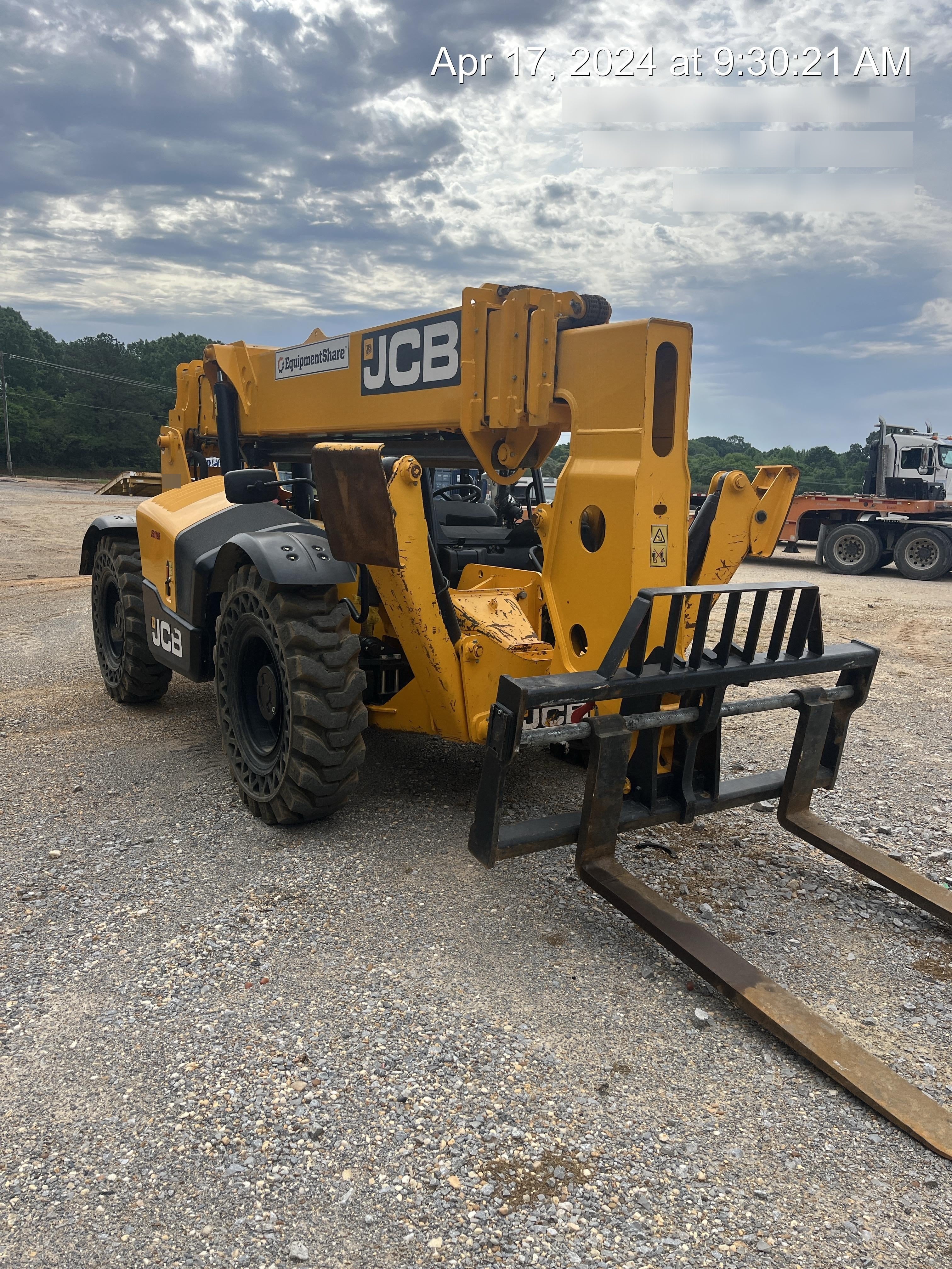 2022 JCB 512-56