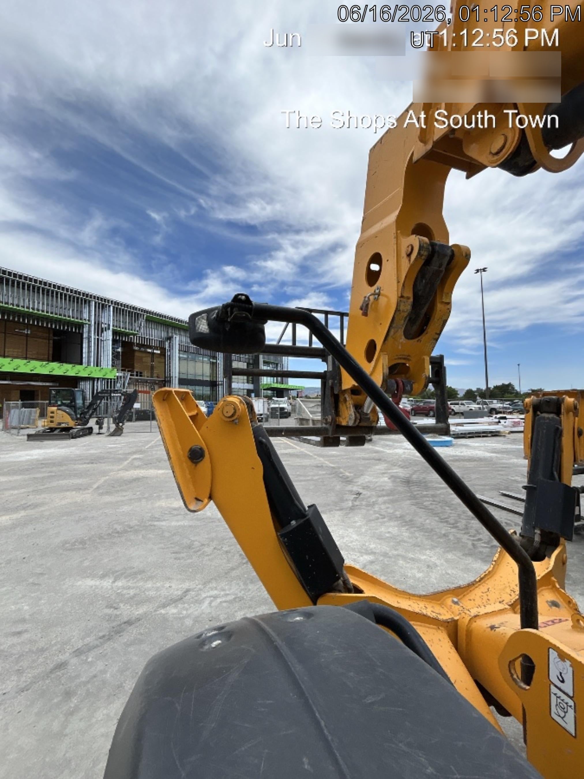 2022 JCB 512-56