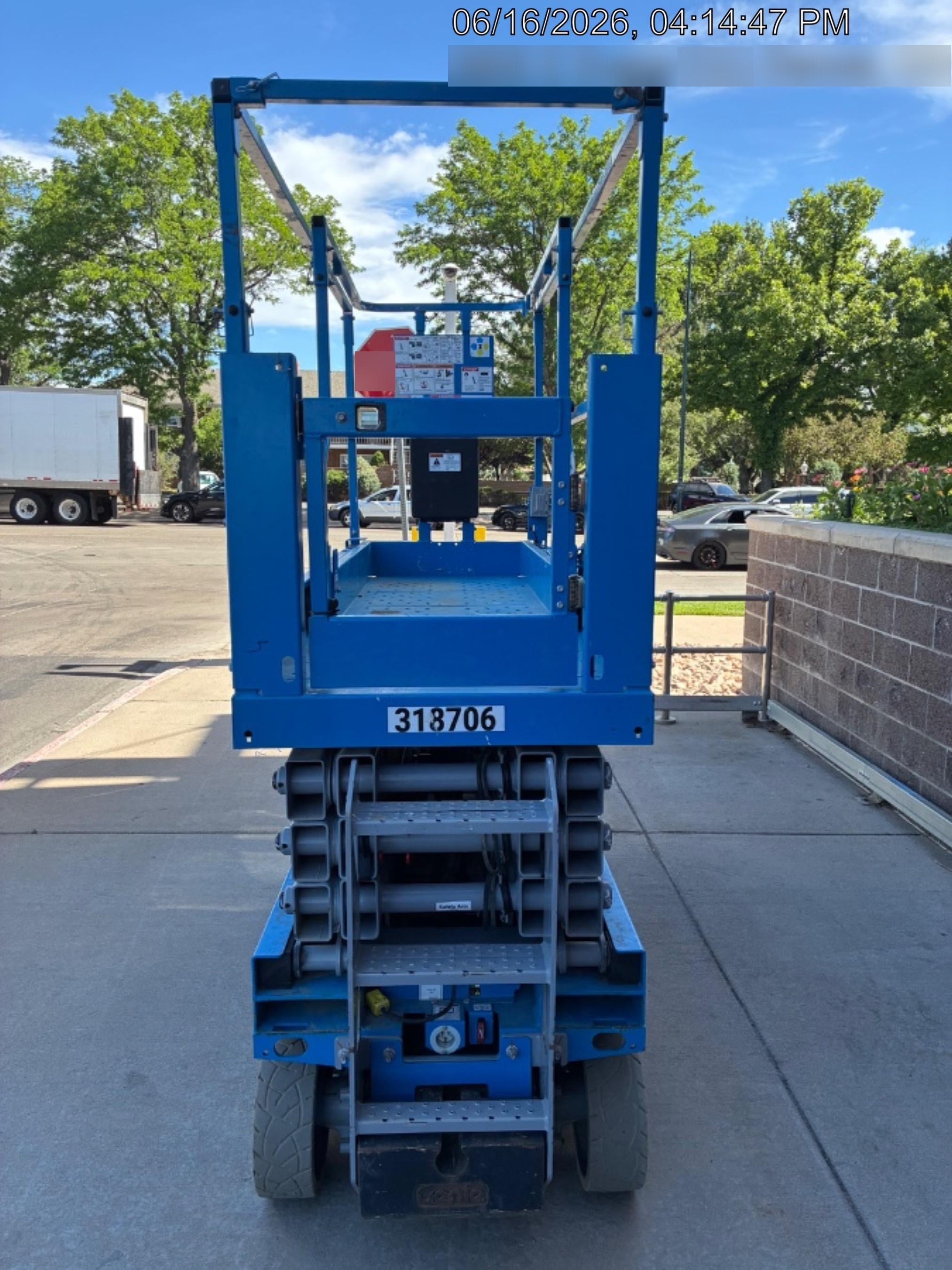 2023 GENIE GS-2632