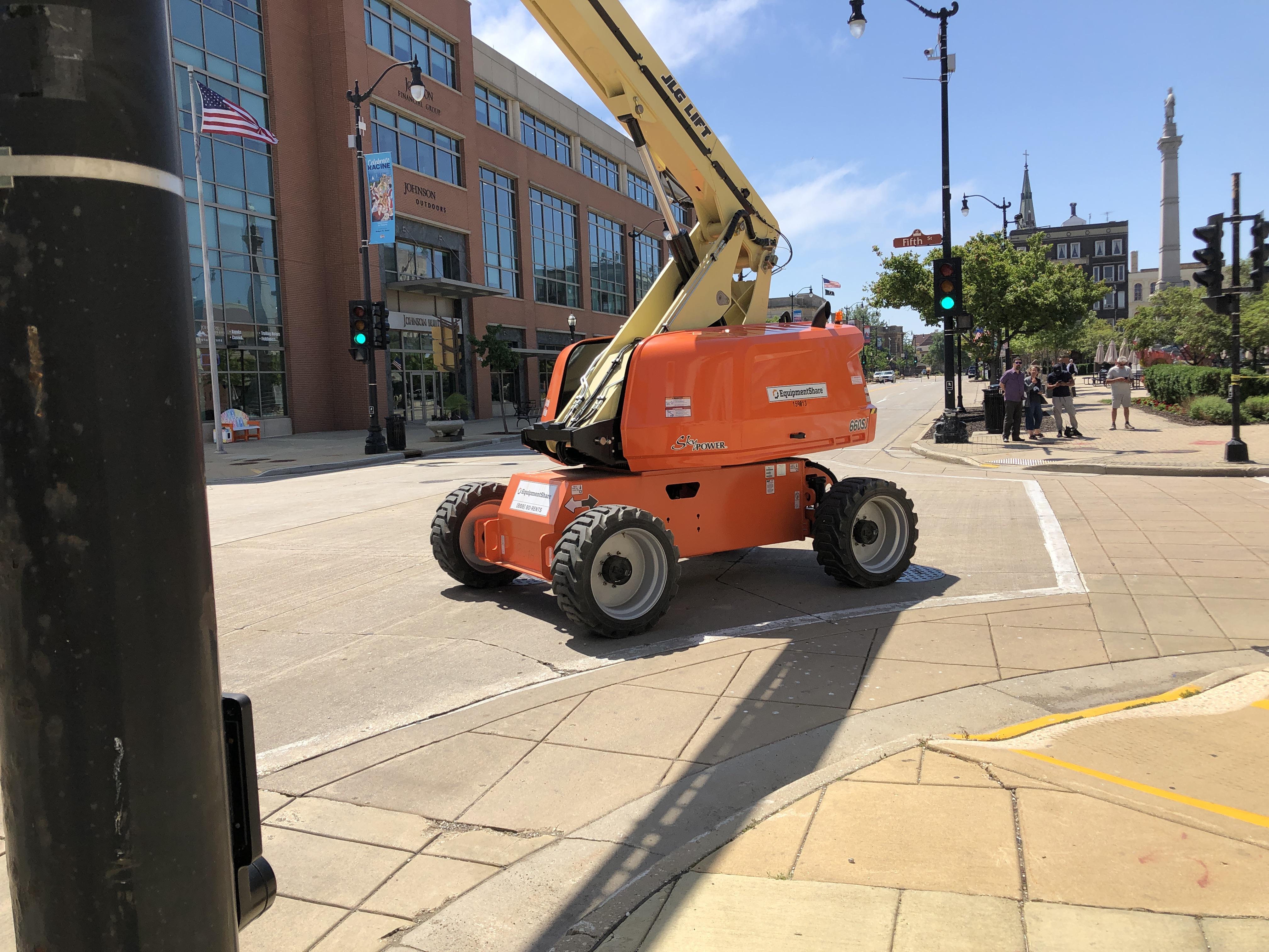 2021 JLG 660SJ HC3