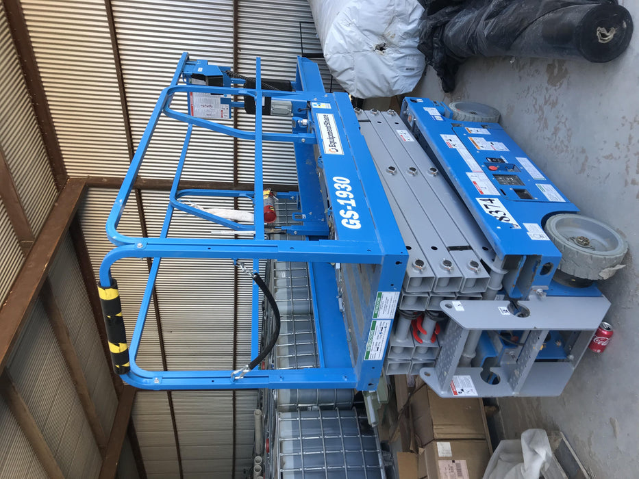 2019 Genie GS-1930 Fixed rails with chain Entry