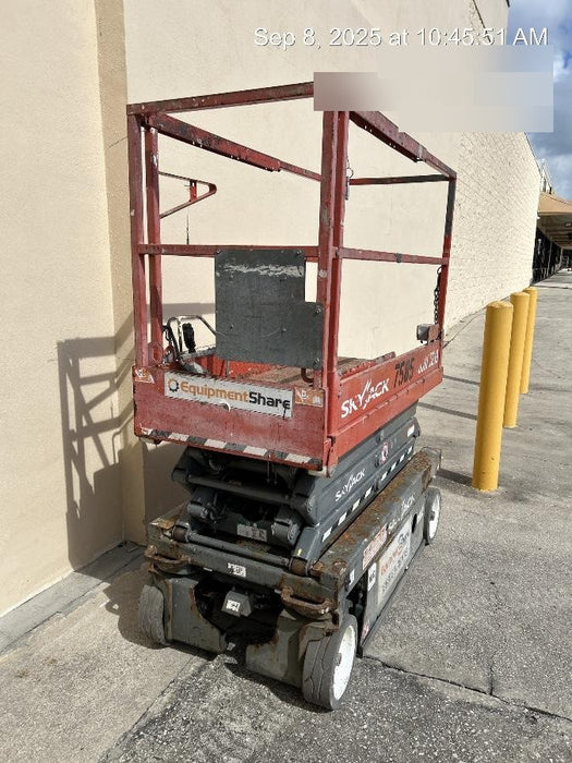 2018 Skyjack SJIII-3219 Skyjack SJIII3219 Scissor Lift w/Trojan Batteries