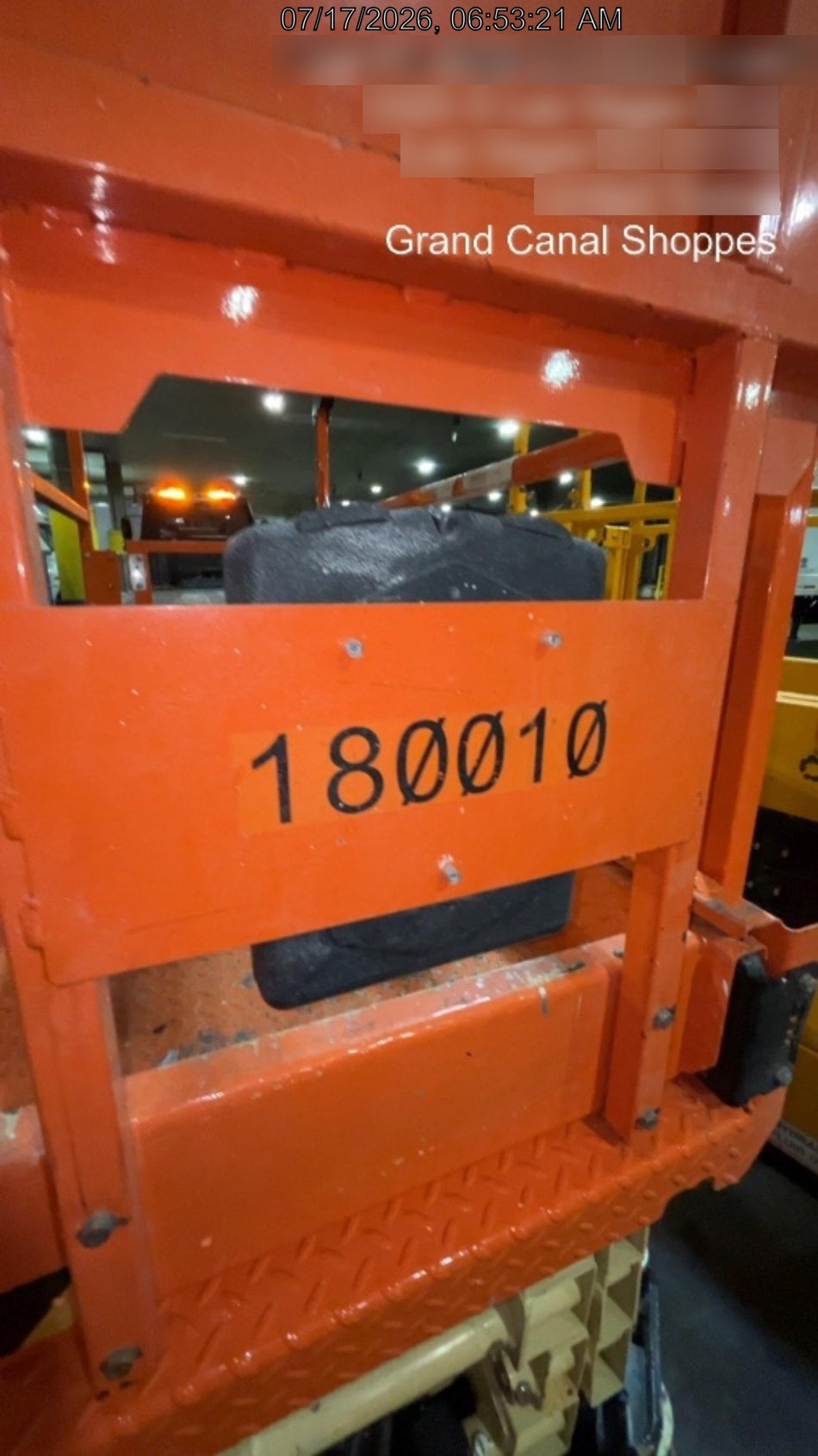 2021 JLG ES1932