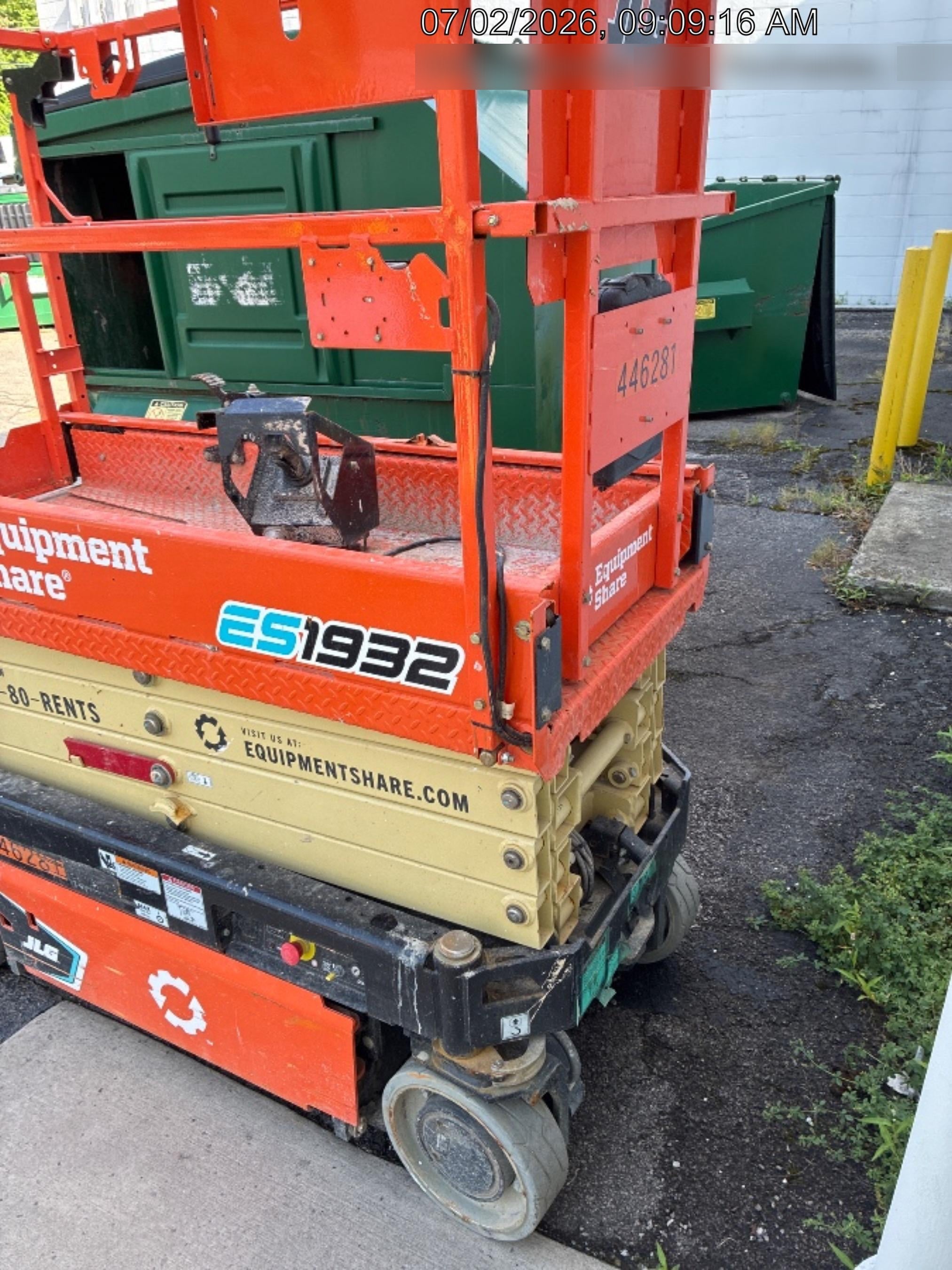 2024 JLG ES1932