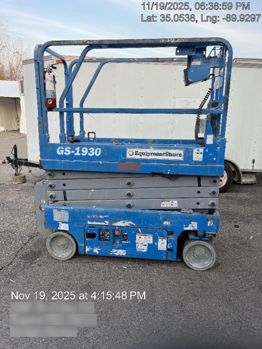 2019 Genie GS-1930 Fixed Rails with Chain Entry