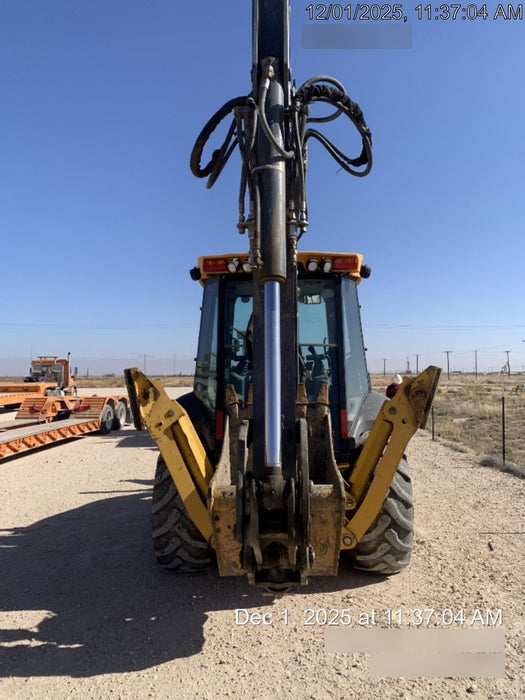 2019 John Deere 410L 4WD, CAB/HVAC, Standard Dipperstick, ISO Controls, Rear Aux Hydraulics, Manual QC w/1.5 Yd Bucket w/Forks, 24" Bucket