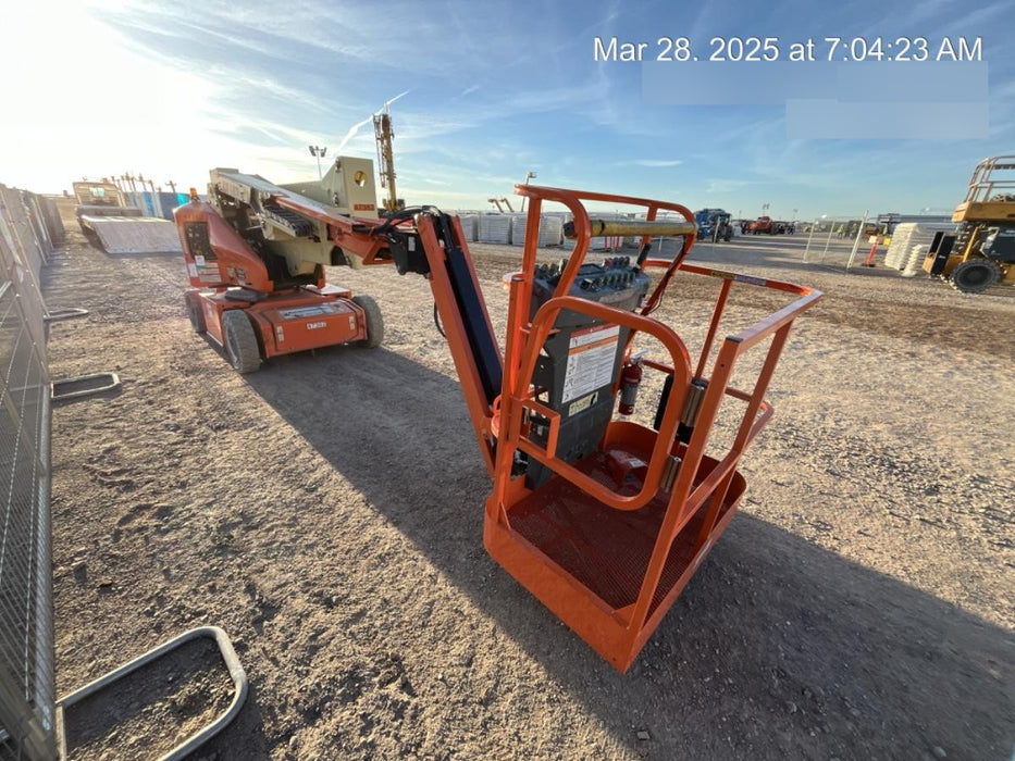 2019 JLG E400AJPN