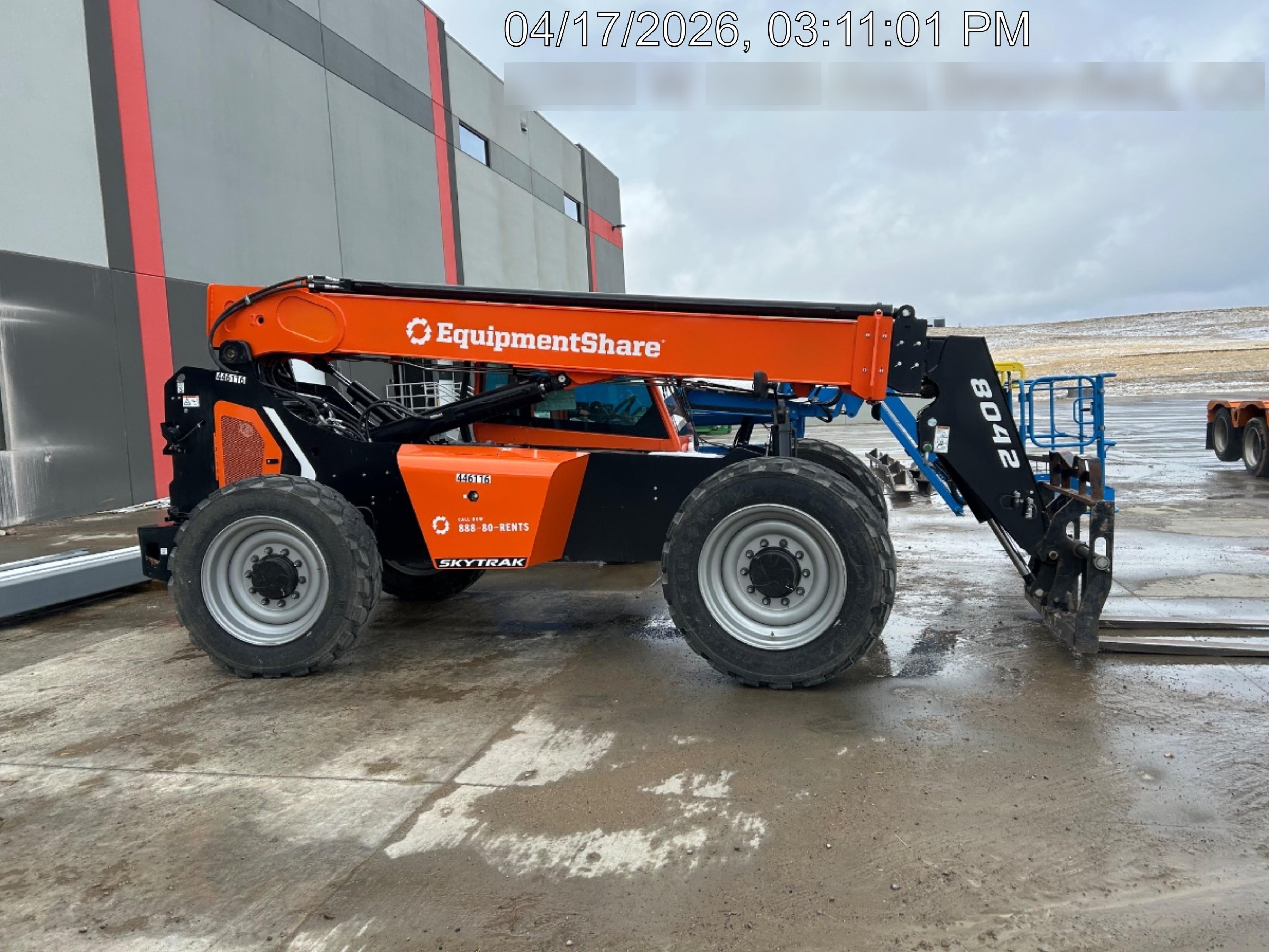 2024 SKYTRAK 8042