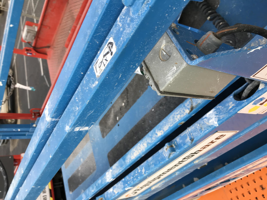 2019 Genie GS-1930 Fixed rails with chain Entry