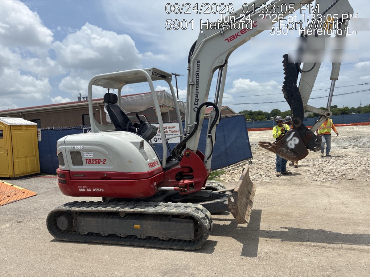 2025 TAKEUCHI TB250-2R