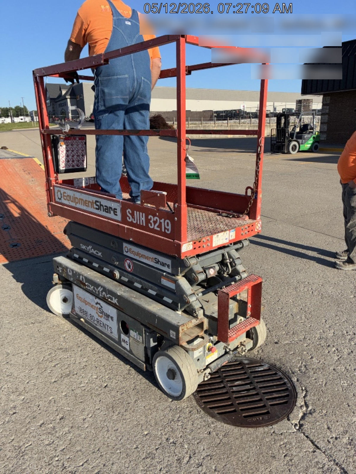 2017 Skyjack SJIII-3219 Skyjack SJIII3219 Scissor Lift w/Trojan Batteries