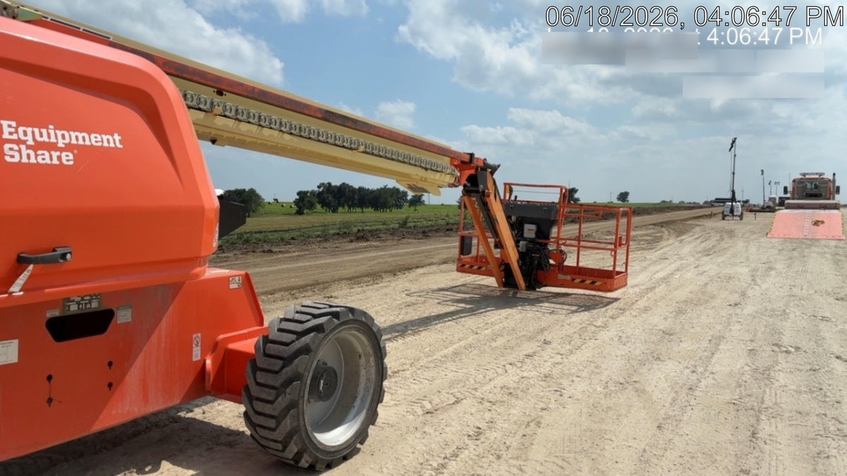 2023 JLG 660SJ