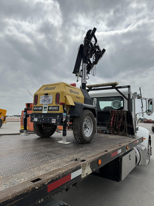 2022 Allmand NLV3GR (4) LED Light Fixture 350W, 23' Vertical Mast, 3kW Prime, Towable, ES Decals, T3