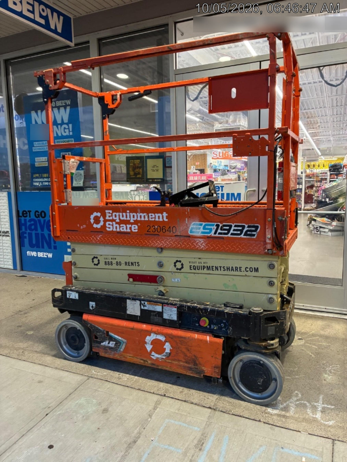 2022 JLG ES1932