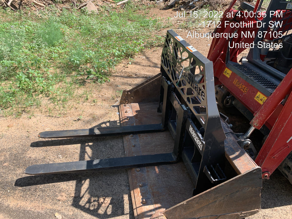 2021 PALADIN 48" Pallet Forks - Paladin