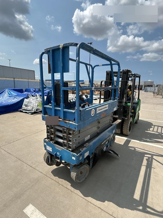 2019 Genie GS-1930 Fixed rails with chain Entry