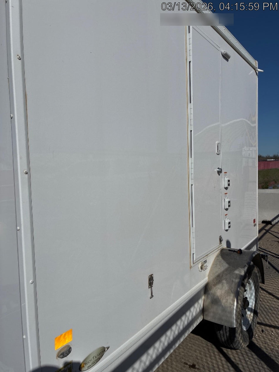 2025 PORTABLE RESTROOM TRAILER RRAV965412