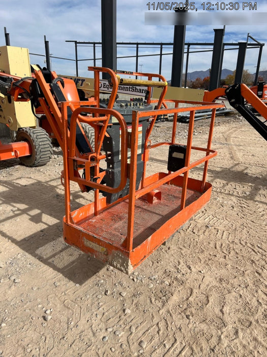 2019 JLG 450AJ