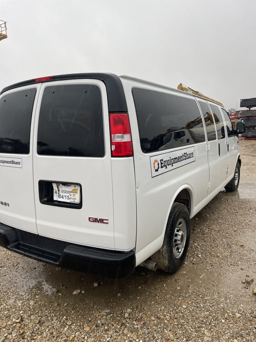 2022 GMC Savana 3500