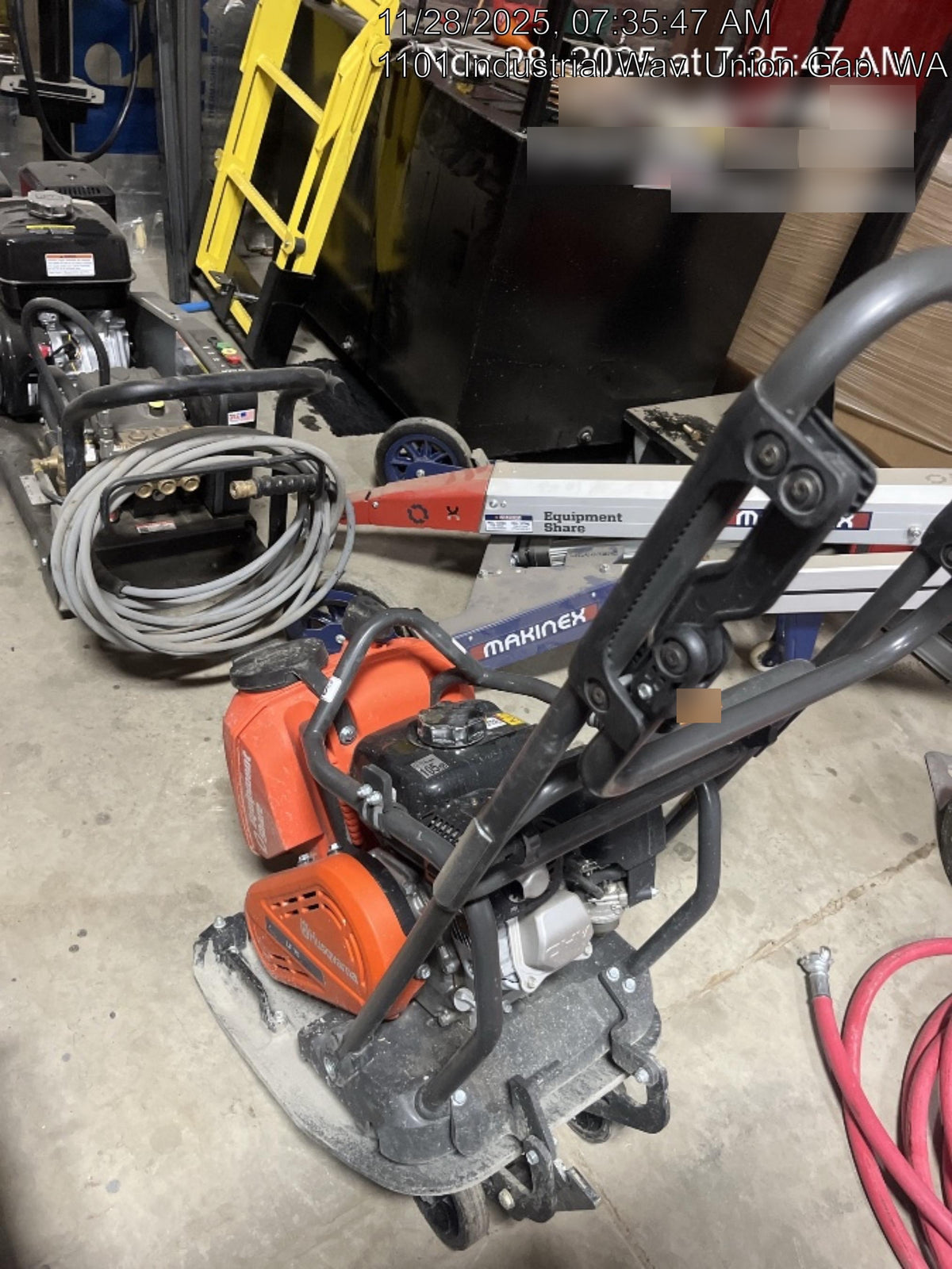 2025 HUSQVARNA LF75