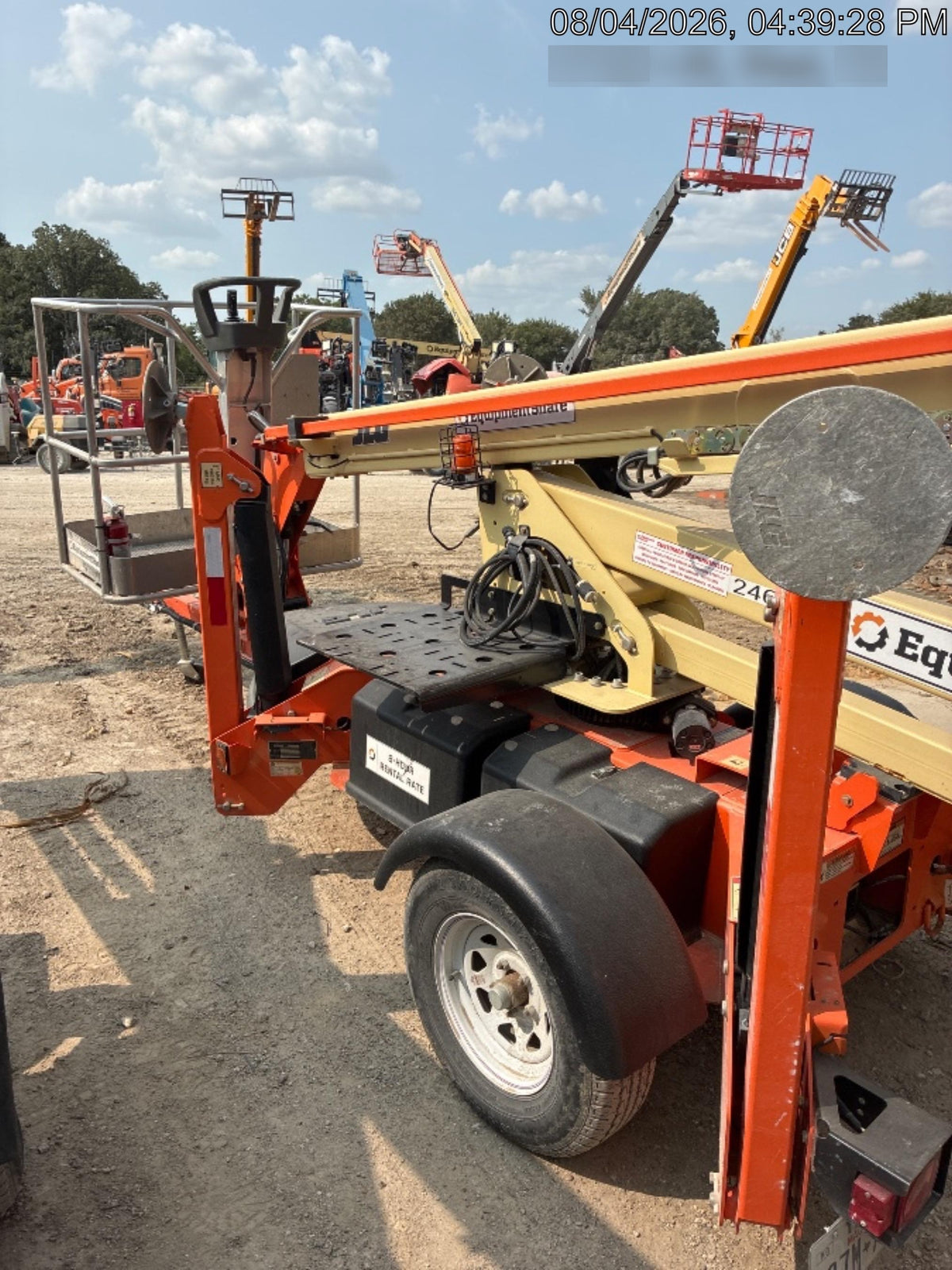 2022 JLG T350