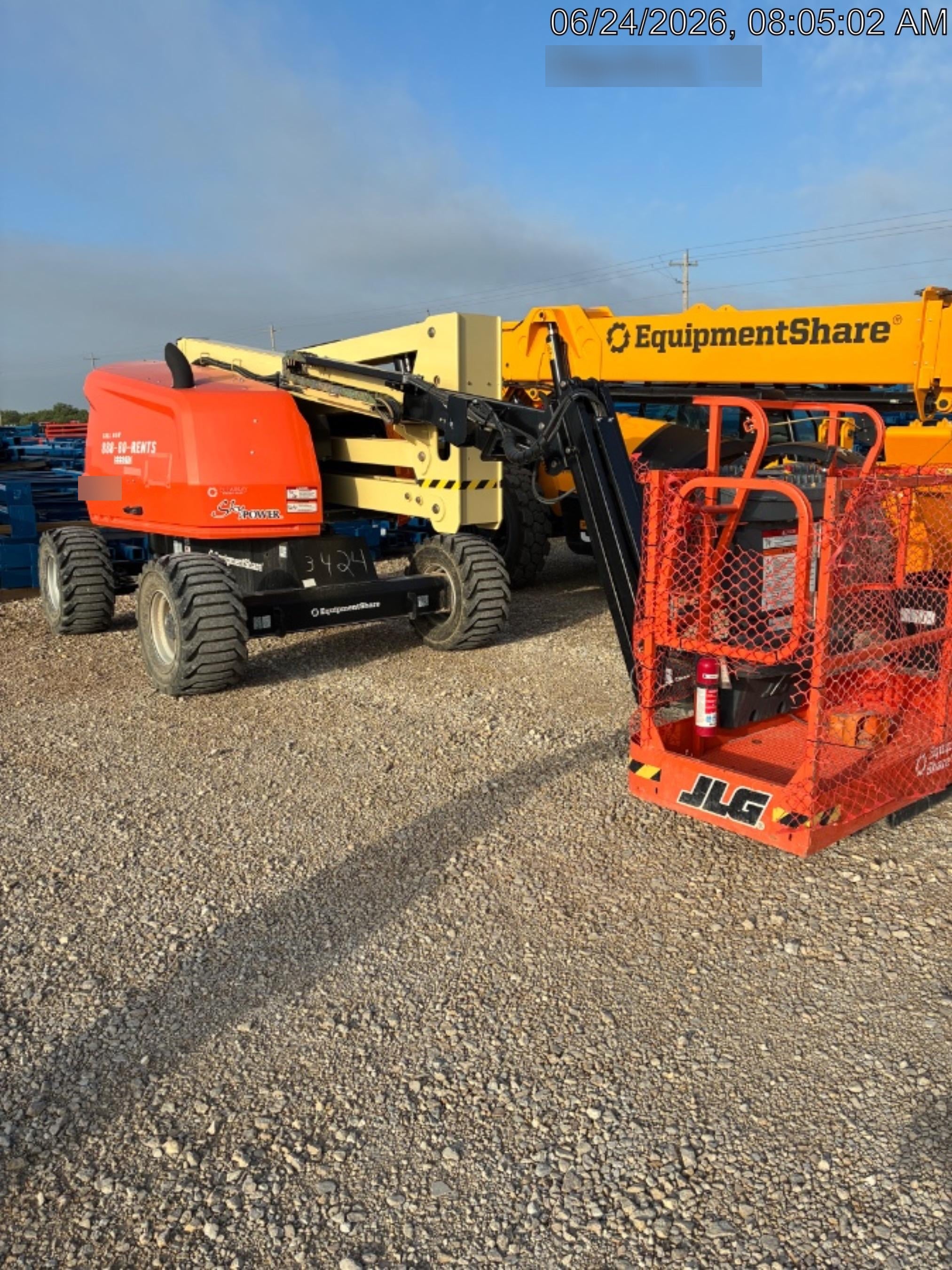 2025 JLG 450AJ