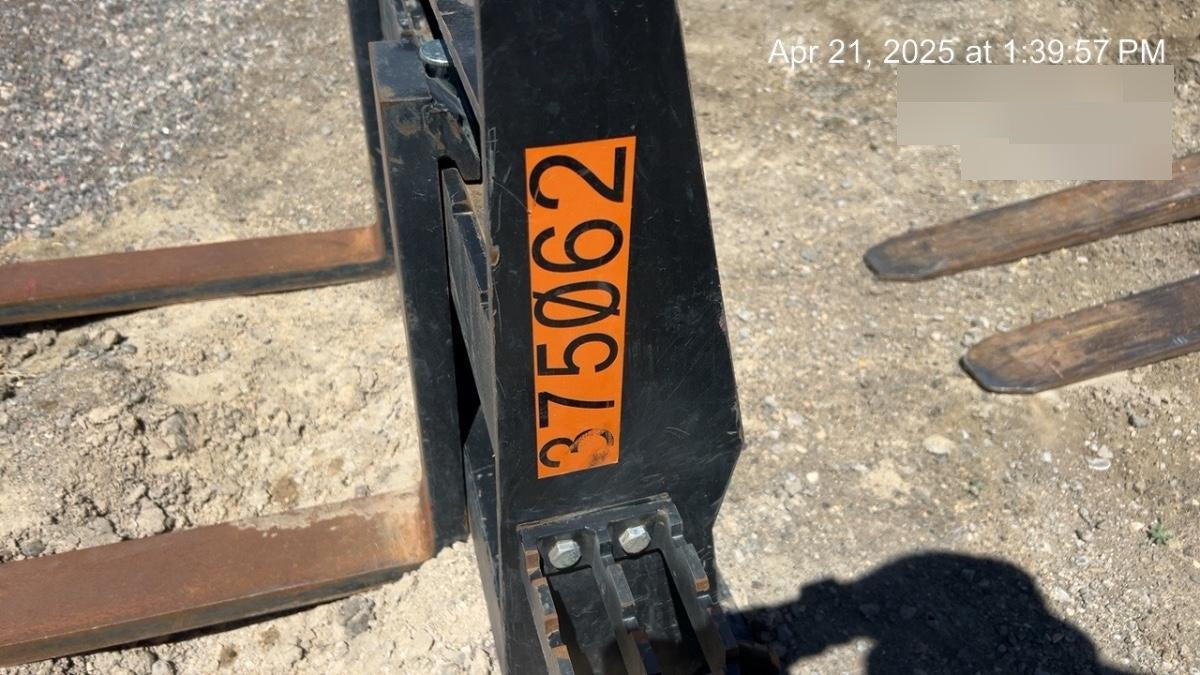 2023 ARROW MATERIAL HANDLING 72" Pallet Forks - Arrow