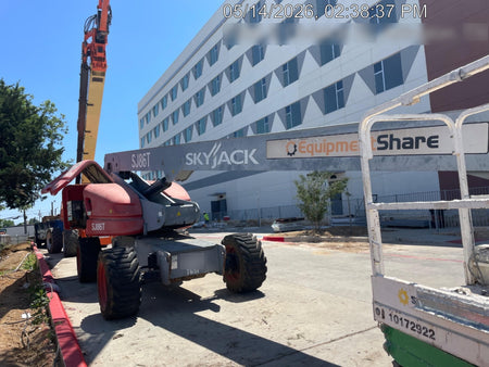 2018 Skyjack SJ86T Skyjack SJ86T w/Diesel Engine, Foam Filled Tires, Flashing Beacon, Glazier Kit