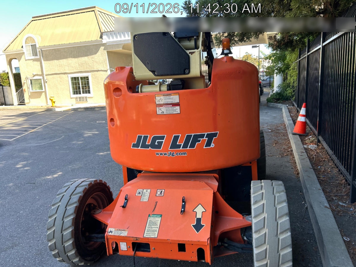 2019 JLG E450AJ