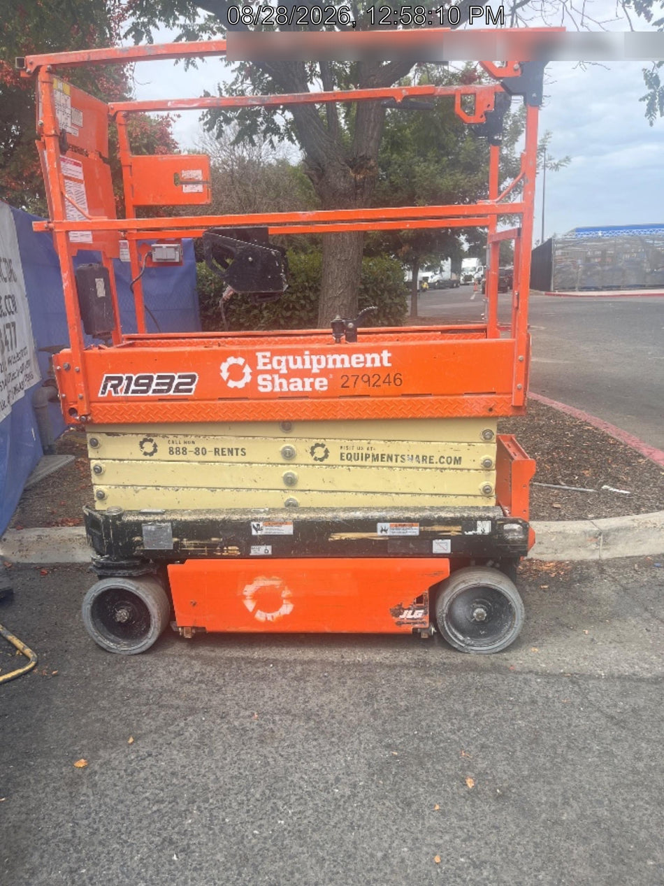 2022 JLG R1932